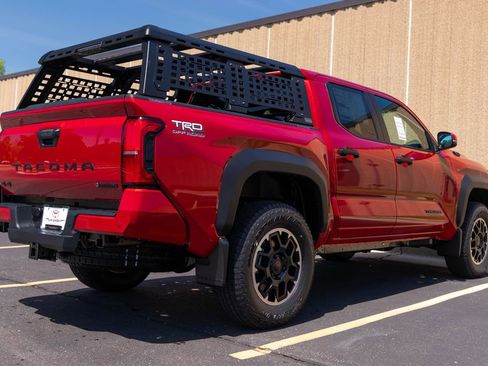 New 2026 Toyota Tacoma TRD Off-Road w/ TRD Off Road Upgrade Package AWD/4WD image 9