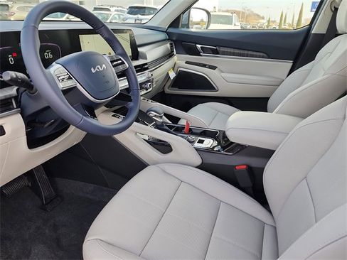 New 2025 Kia Telluride EX w/ EX Captain's Chair Package image 11