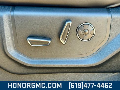 Used 2019 Ford F350 Platinum w/ Platinum Ultimate Package image 16