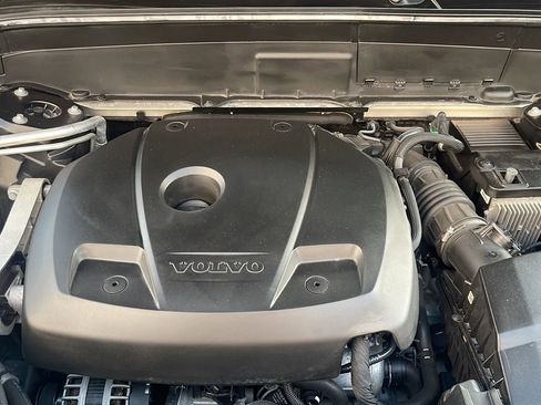 Used 2020 Volvo XC90 T6 Momentum image 31