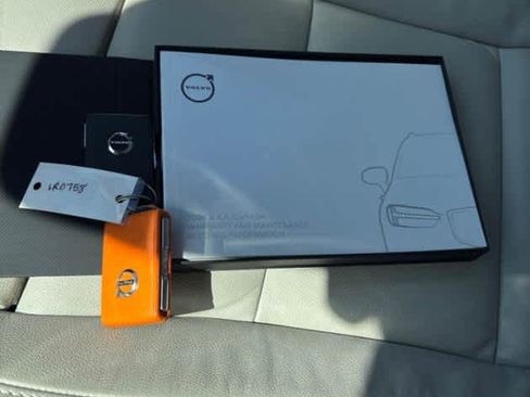 Used 2023 Volvo XC40 B5 Plus w/ Driver Assist Package image 6