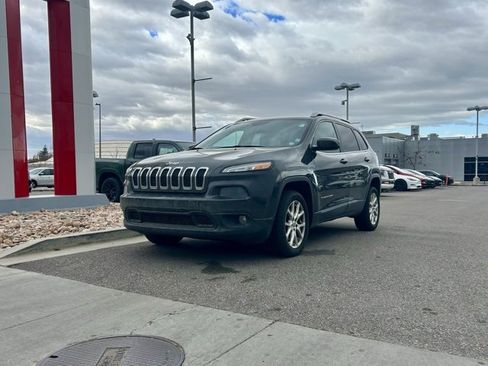 Used 2014 Jeep Cherokee Latitude w/ Trailer Tow Group image 2