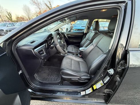 Used 2015 Toyota Corolla LE image 8