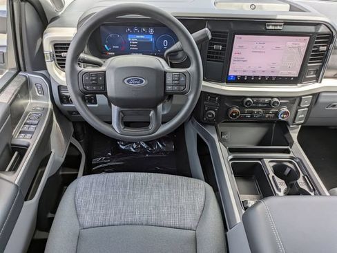 Certified 2026 Ford F250 XLT w/ XLT Premium Package AWD/4WD image 16