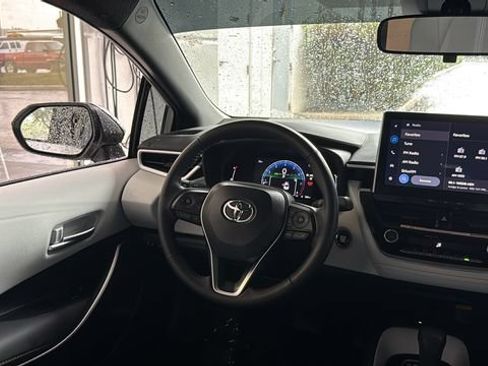 Used 2025 Toyota Corolla FX w/ Convenience Package FWD image 13