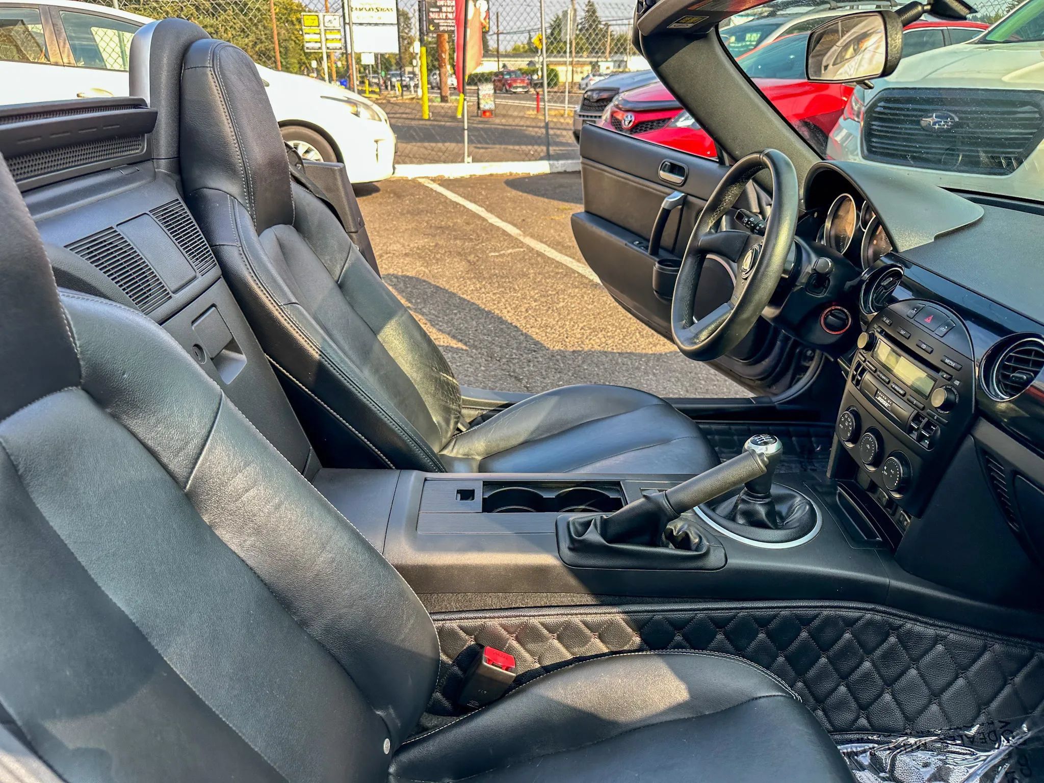 Used 2008 MAZDA MX-5 Miata Grand Touring w/ Premium Pkg RWD image 27