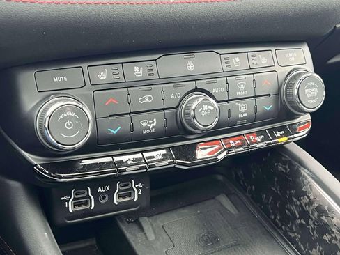 Used 2024 Dodge Durango R/T AWD/4WD image 32