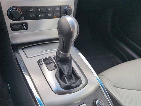 Used 2015 INFINITI Q60 Convertible w/ Premium Package image 15