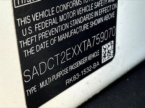 New 2026 Jaguar F-PACE R-Dynamic S image 8