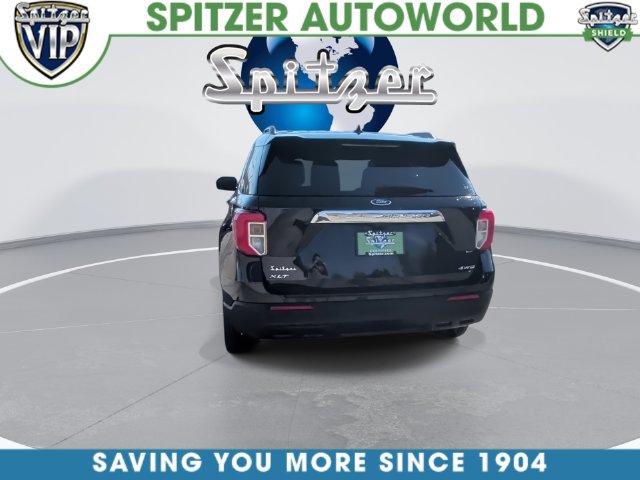 Used 2023 Ford Explorer XLT AWD/4WD image 13