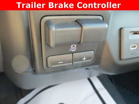 Used 2020 GMC Sierra 1500 SLT image 15