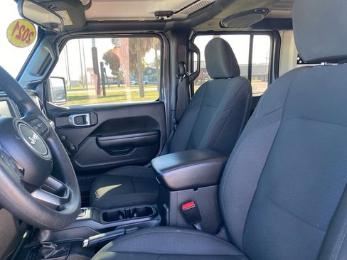 Used 2021 Jeep Wrangler Unlimited Sport image 9