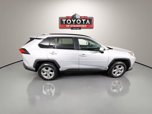 Certified 2022 Toyota RAV4 LE image 8