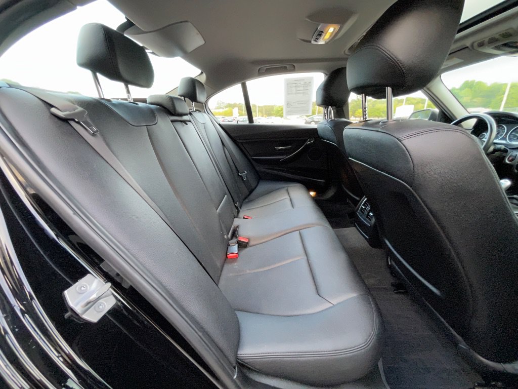 Used 2016 BMW 320i Sedan RWD image 27