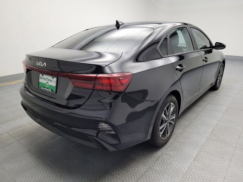 Used 2023 Kia Forte LXS image 9