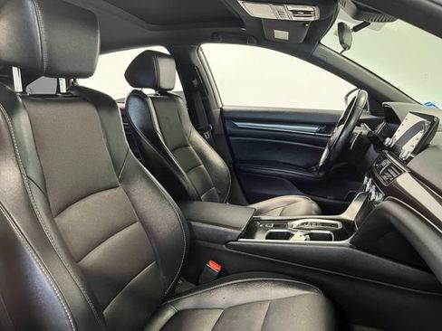 Used 2021 Honda Accord Sport image 10