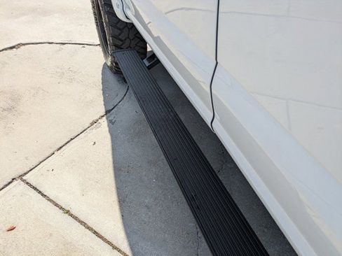 Used 2019 Ford F250 Lariat w/ Lariat Ultimate Package AWD/4WD image 16