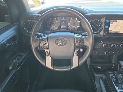 Used 2019 Toyota Tacoma TRD Sport RWD image 10