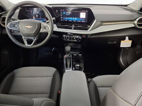 New 2026 Chevrolet Trax LT w/ Driver Confidence Package image 5