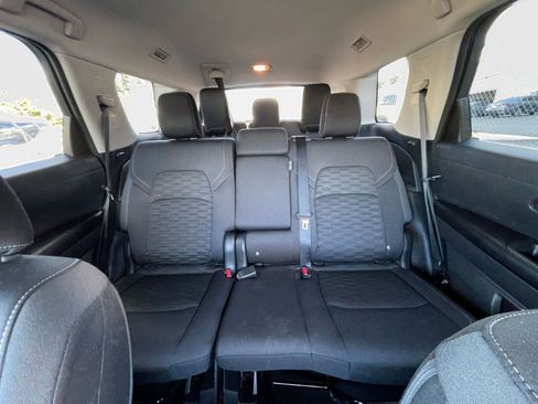 Used 2025 Nissan Pathfinder SV image 39