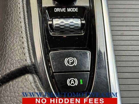 Used 2019 Volvo V90 T5 Cross Country w/ Protection Package Premier image 36