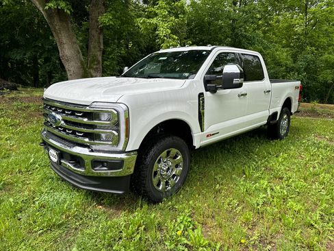 New 2025 Ford F250 Lariat w/ Lariat Ultimate Package image 14