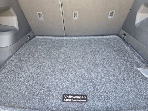 New 2026 Volkswagen Tiguan SE image 23