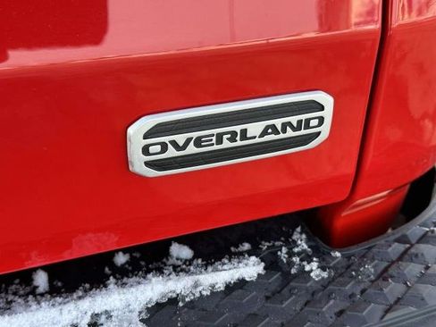 Used 2020 Jeep Gladiator Overland image 29