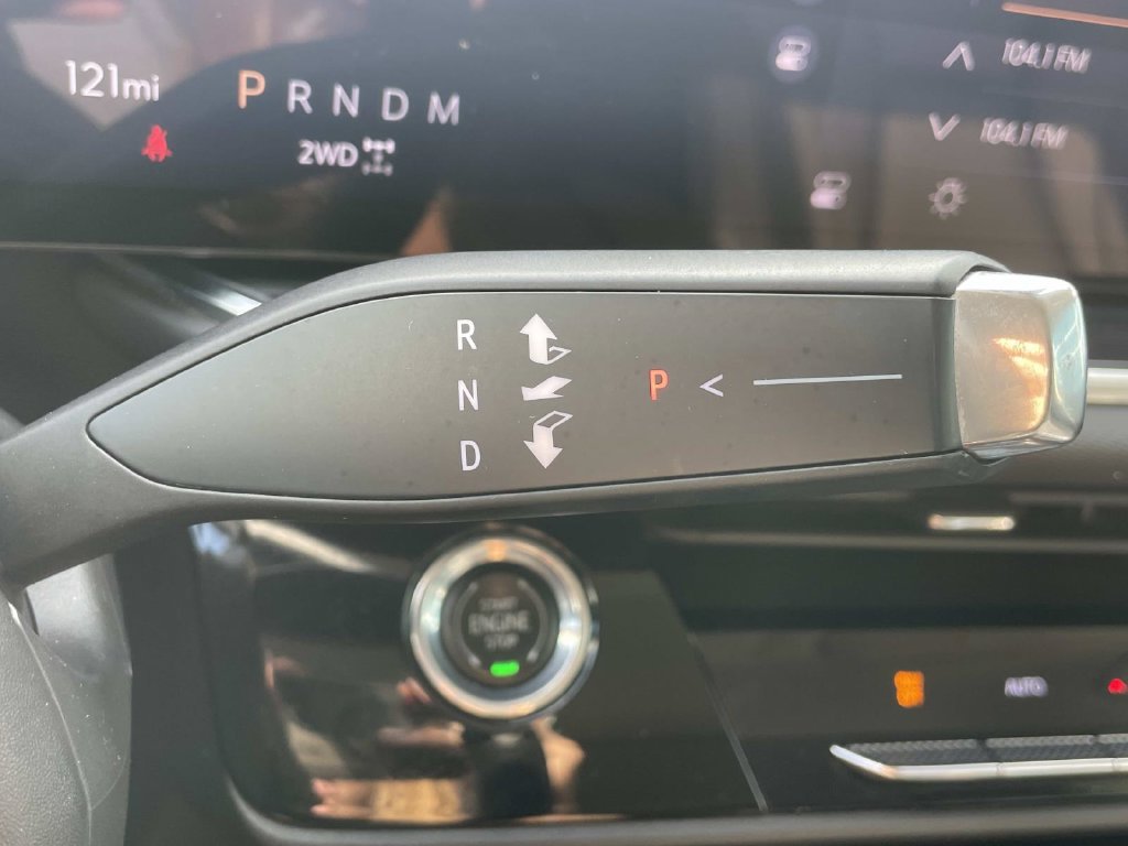 Used 2024 Buick Envision Preferred AWD/4WD image 25