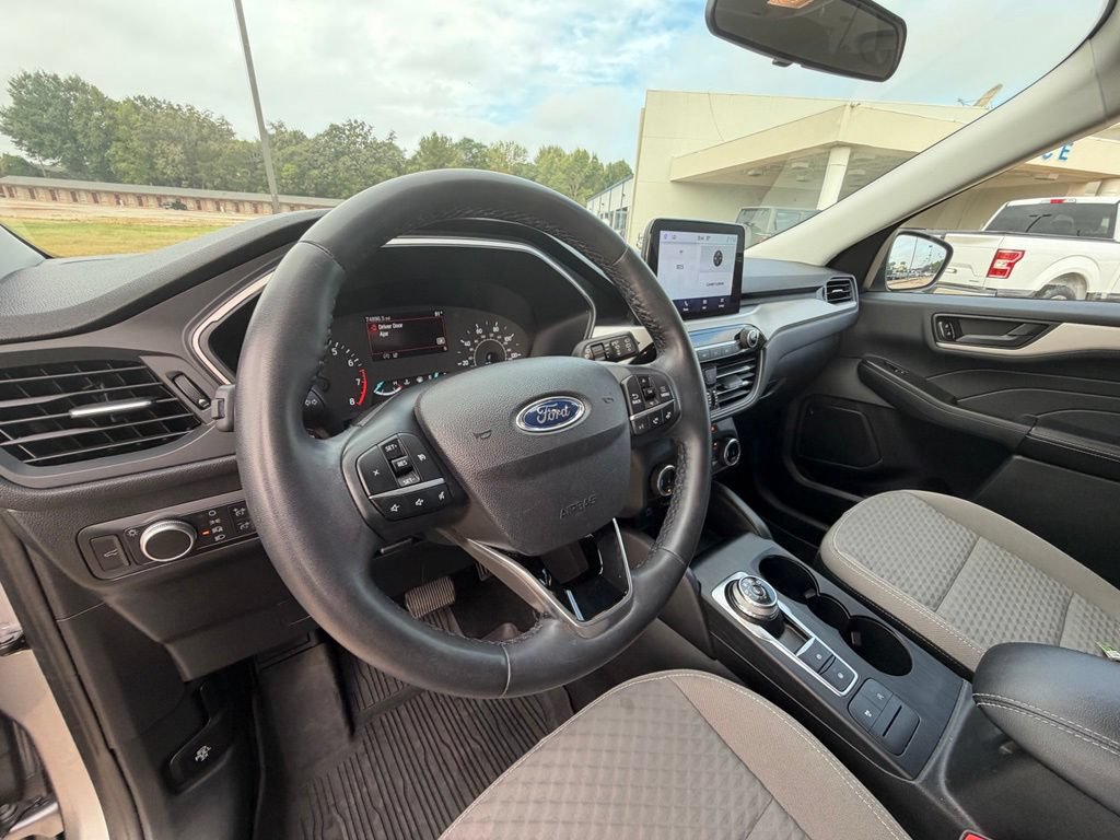 Used 2022 Ford Escape SE w/ Convenience Package AWD/4WD image 16