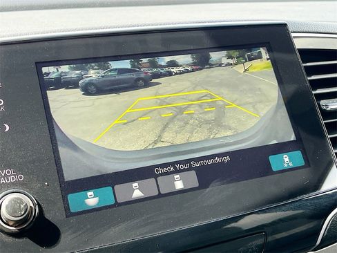 Used 2022 Honda Pilot Special Edition image 13