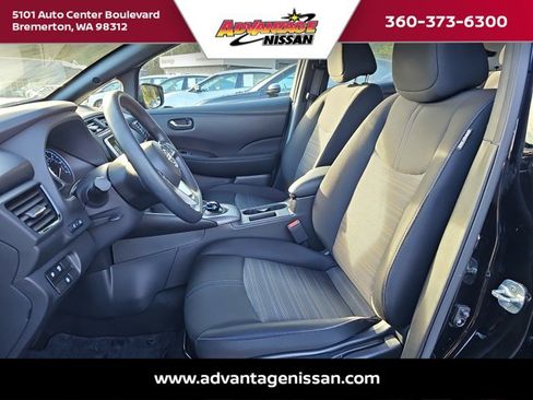 Used 2023 Nissan Leaf S image 18