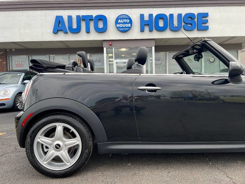 Used 2010 MINI Cooper Convertible FWD image 38