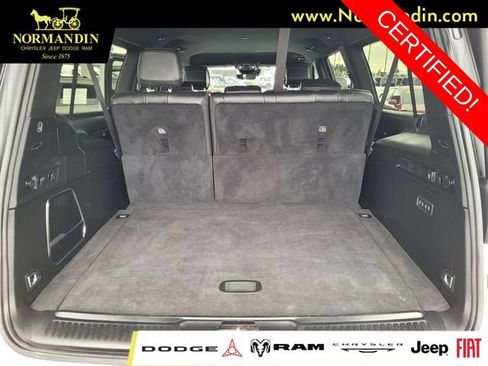 Certified 2023 Jeep Wagoneer L Series II AWD/4WD image 19