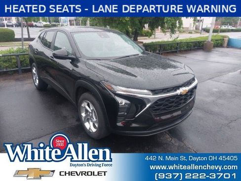 Used 2024 Chevrolet Trax LS w/ LS Convenience Package FWD image 1