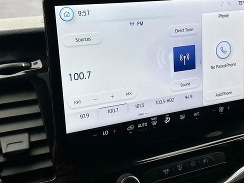 Used 2023 Ford Transit 350 XLT image 16