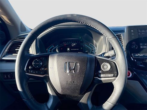 Used 2021 Honda Odyssey Elite image 11