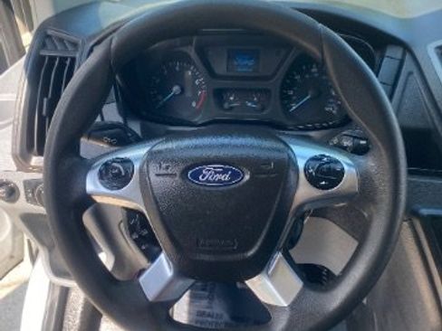 Used 2019 Ford Transit 250 130 Low Roof RWD image 18