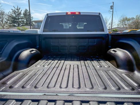 Used 2025 RAM 2500 Big Horn AWD/4WD image 38
