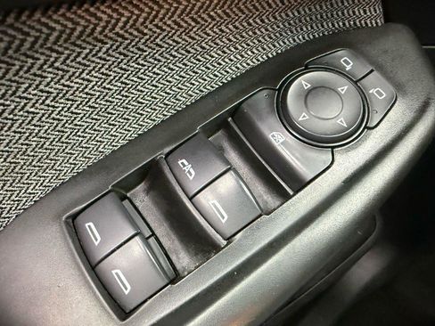 Used 2023 Chevrolet TrailBlazer LT w/ Convenience Package AWD/4WD image 11