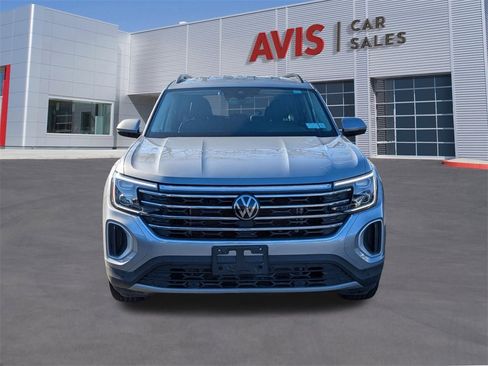 Used 2025 Volkswagen Atlas SE image 10