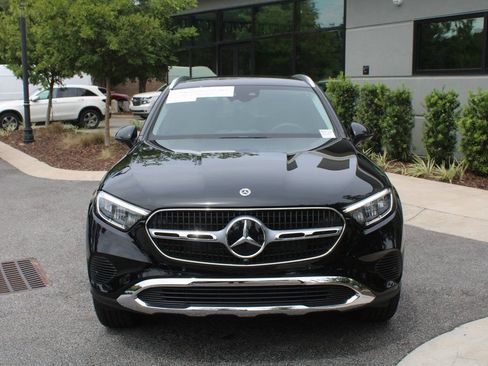 Used 2025 Mercedes-Benz GLC 350e 4MATIC image 17