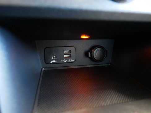 Used 2023 Subaru Crosstrek Hybrid w/ Moonroof Package w/Navigation image 33