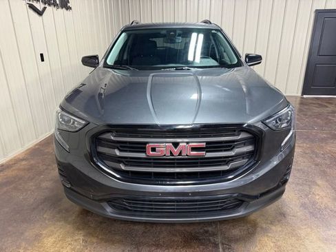 Used 2021 GMC Terrain SLE w/ Elevation Edition FWD image 2