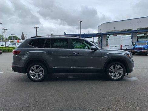 Used 2023 Volkswagen Atlas SE AWD/4WD image 8