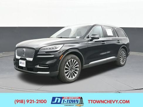 Used 2022 Lincoln Aviator Reserve w/ Equipment Group 201A AWD/4WD image 3