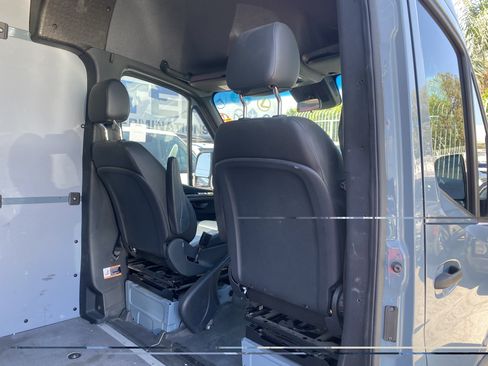 Used 2021 Mercedes-Benz Sprinter 2500 w/ Exterior Lighting Package image 16