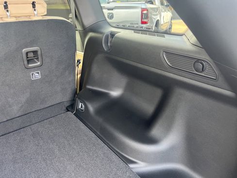 New 2025 Jeep Grand Cherokee Limited w/ Luxury Tech Group II image 15