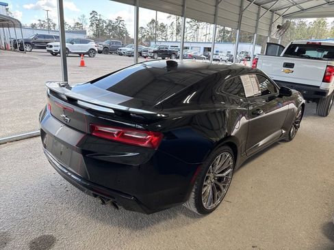 Used 2016 Chevrolet Camaro SS image 3