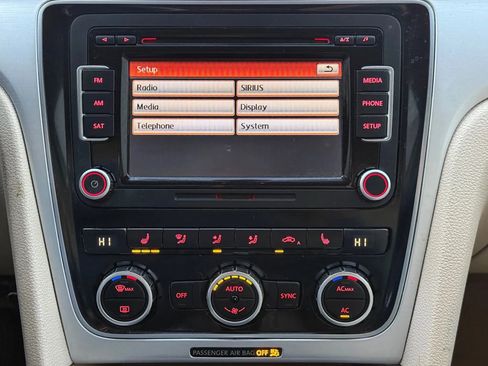 Used 2012 Volkswagen Passat 2.5 SE image 26